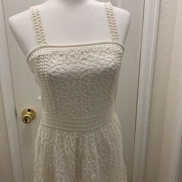 Joie off white crochet maxi Sundress New sz 4 - Picture 2 of 5